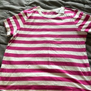 Old Navy striped t. Brand new. Bright pink/white. Large.